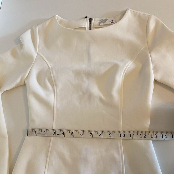 Anthropologie dra Light Cream/ White Long Sleeve Cutout Mini Dress Size Small - Picture 10 of 14